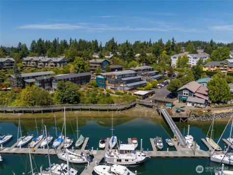 141 Parfitt Way SW Bainbridge Island WA 98110