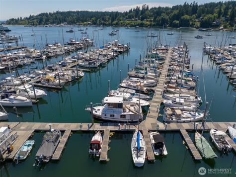 141 Parfitt Way SW Bainbridge Island WA 98110