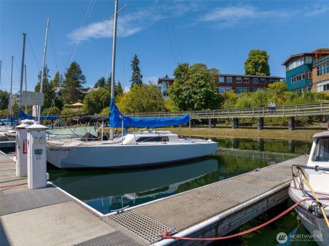 141 Parfitt Way SW Bainbridge Island WA 98110