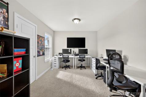 17316 115th Avenue E Puyallup WA 98374