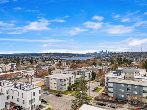 4309 Evanston Avenue N Seattle WA 98103