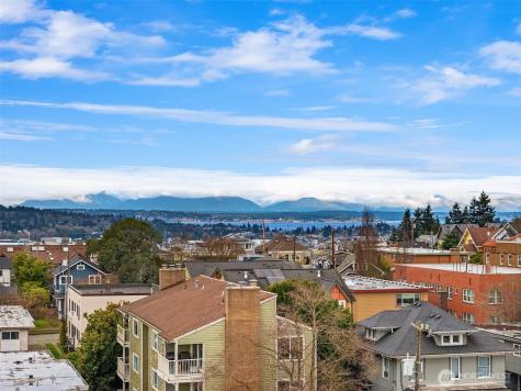4309 Evanston Avenue N Seattle WA 98103