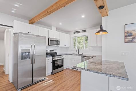 428 Henry Street Shelton WA 98584