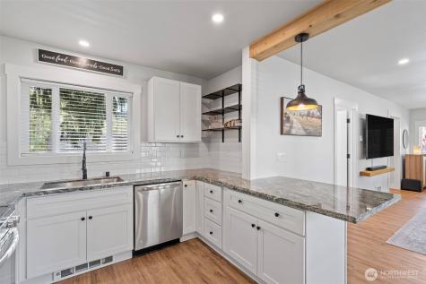 428 Henry Street Shelton WA 98584