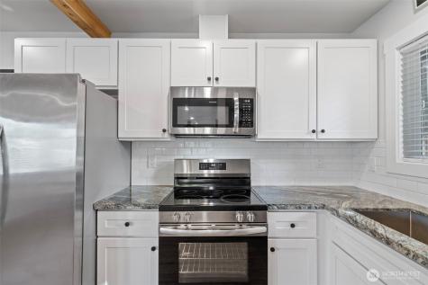428 Henry Street Shelton WA 98584