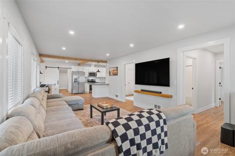 428 Henry Street Shelton WA 98584