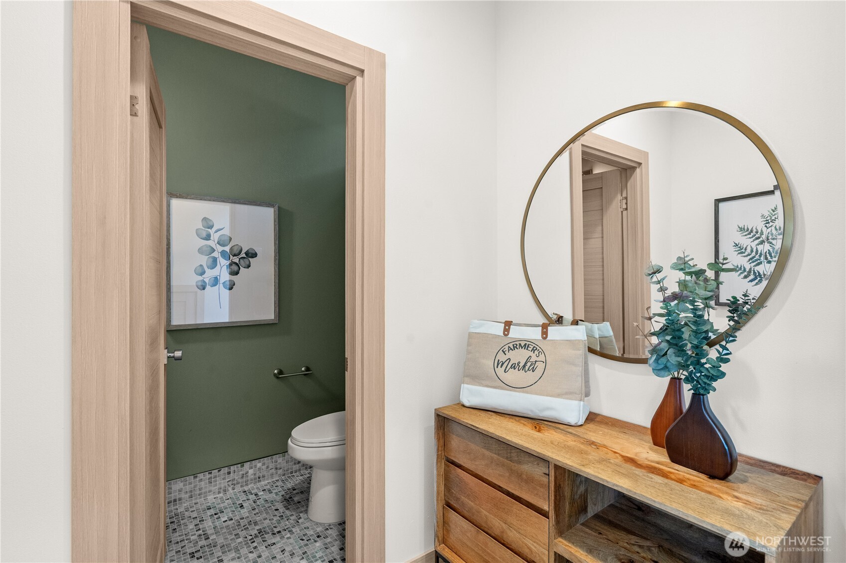 1132 31st Avenue S Seattle WA 98144