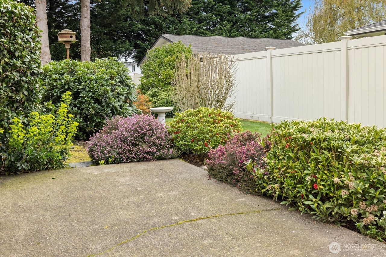 1127 12th Avenue SE Puyallup WA 98372