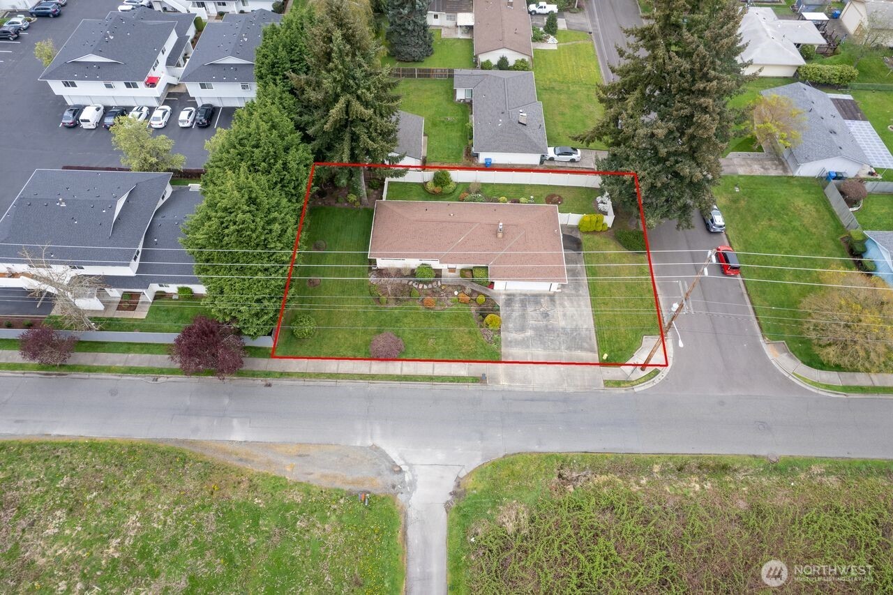 1127 12th Avenue SE Puyallup WA 98372