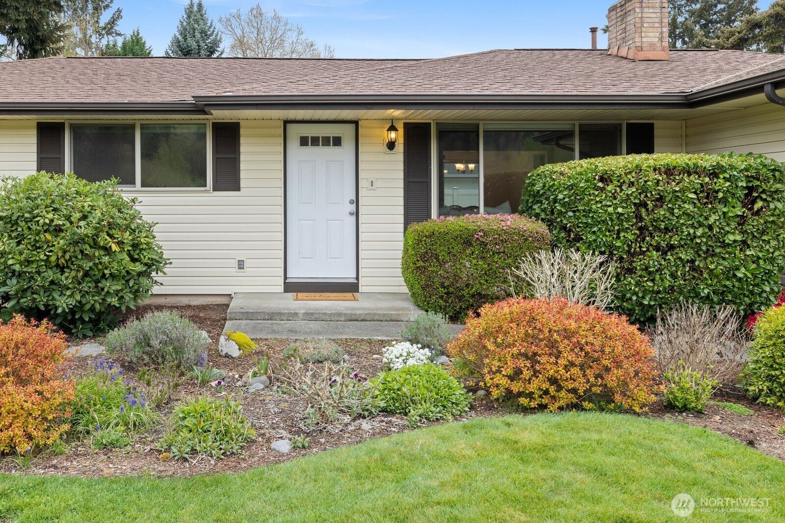 1127 12th Avenue SE Puyallup WA 98372