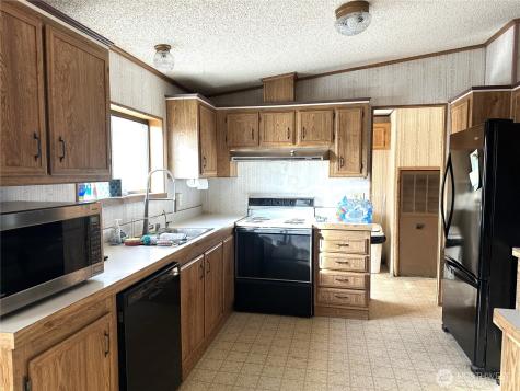 8653 Harris Road NE Moses Lake WA 98837