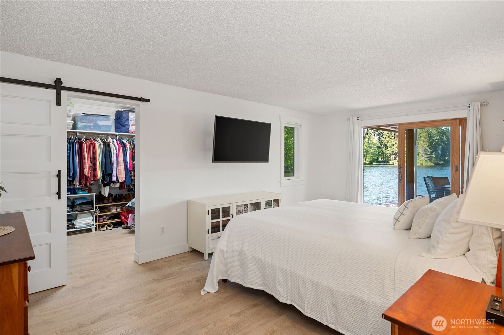 13720 W Raven Lane Bremerton WA 98312