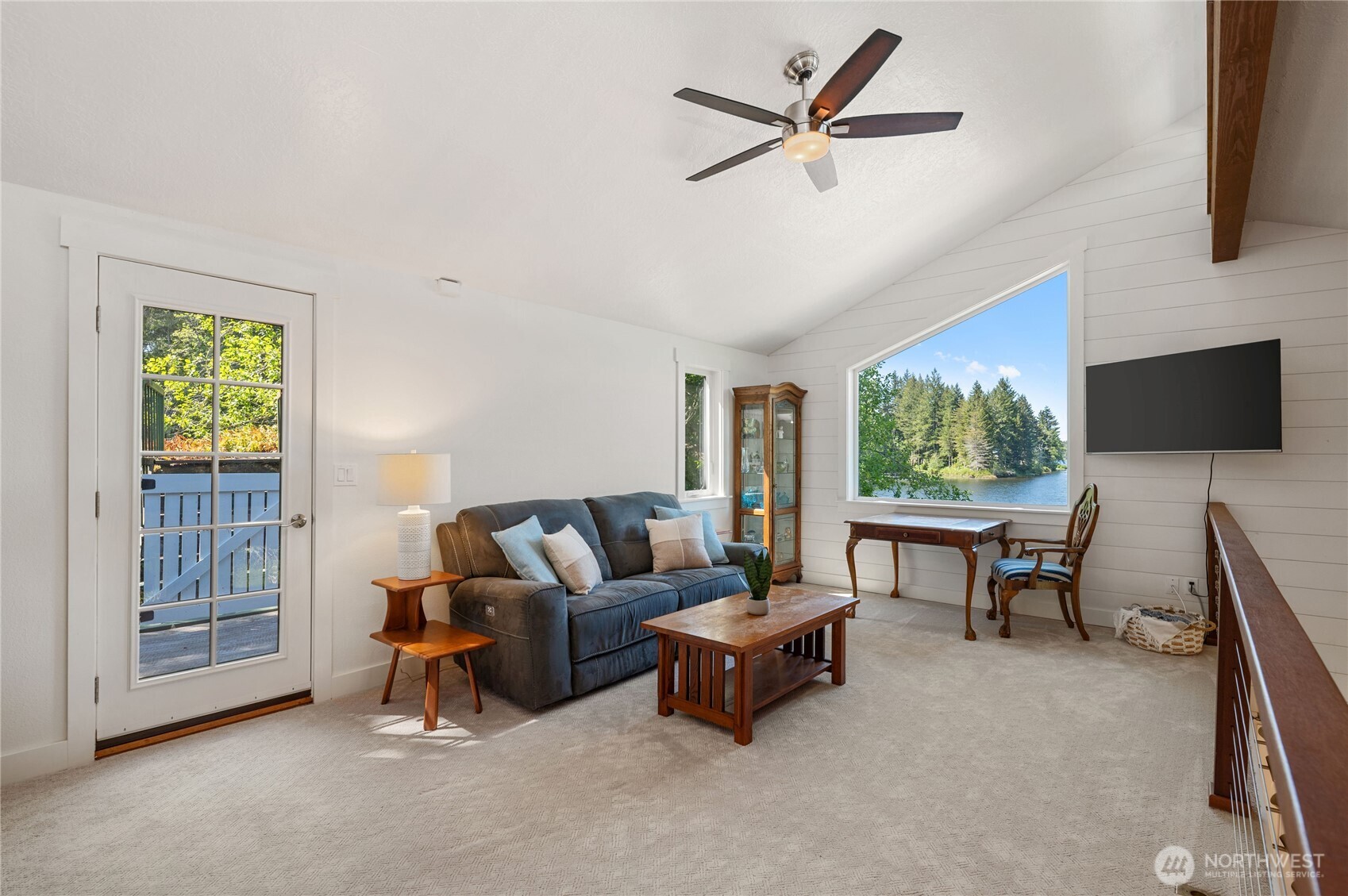 13720 W Raven Lane Bremerton WA 98312