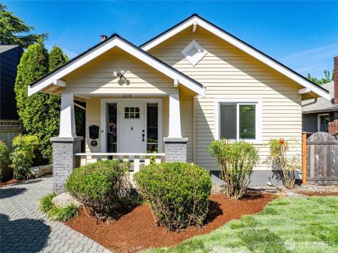3033 44th Avenue SW Seattle WA 98116