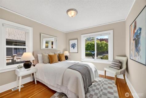 3033 44th Avenue SW Seattle WA 98116