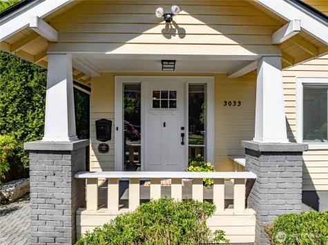 3033 44th Avenue SW Seattle WA 98116