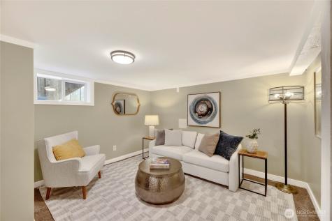 3033 44th Avenue SW Seattle WA 98116