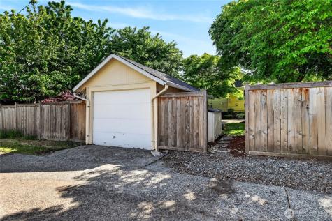 3033 44th Avenue SW Seattle WA 98116
