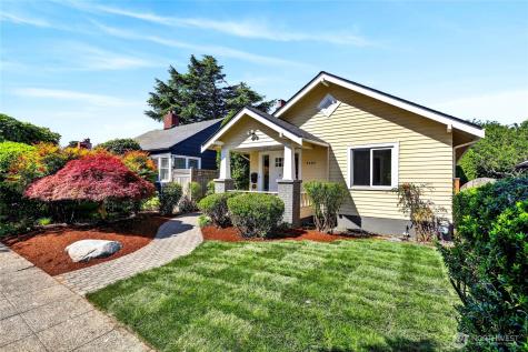 3033 44th Avenue SW Seattle WA 98116