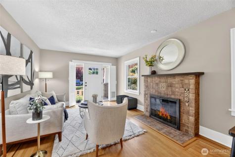 3033 44th Avenue SW Seattle WA 98116