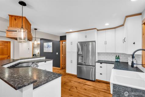 23605 SE 132nd Way Issaquah WA 98027