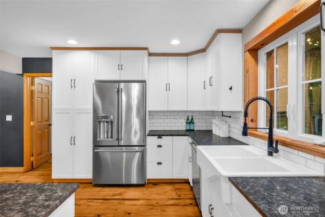 23605 SE 132nd Way Issaquah WA 98027