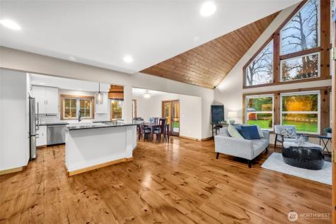 23605 SE 132nd Way Issaquah WA 98027