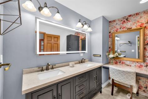23605 SE 132nd Way Issaquah WA 98027