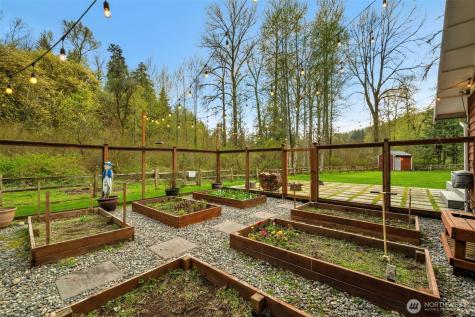 23605 SE 132nd Way Issaquah WA 98027
