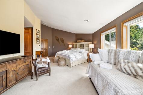 132 Hellem Drive Packwood WA 98361