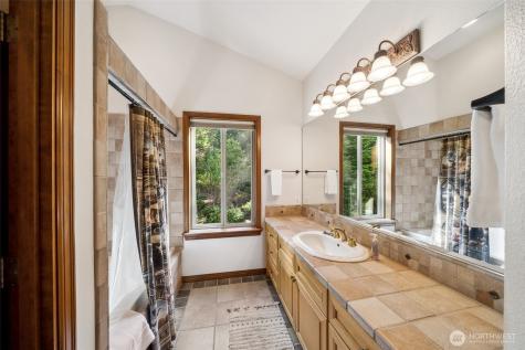 132 Hellem Drive Packwood WA 98361