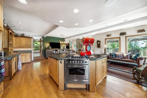 132 Hellem Drive Packwood WA 98361