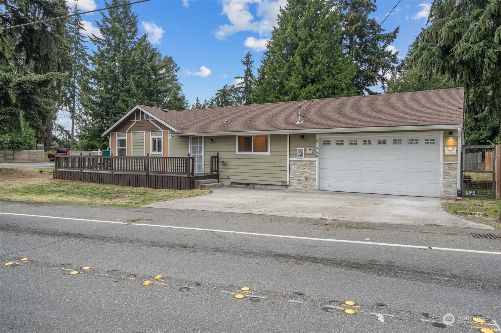 21458 Military Road S Seatac WA 98198