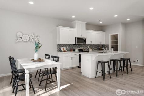 7424 107 Street Ct E Puyallup WA 98373