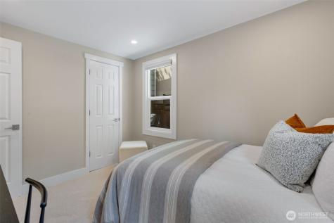 3700 NE 74th Place Seattle WA 98115