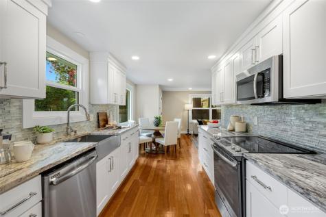 3700 NE 74th Place Seattle WA 98115