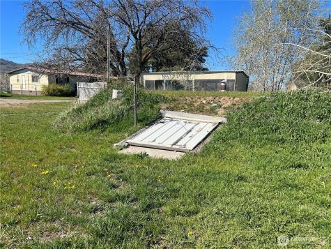59 Hendrick Loop Road Omak WA 98841