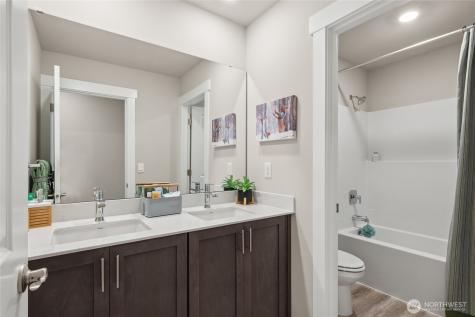 4011 98th Avenue Ct E Edgewood WA 98371