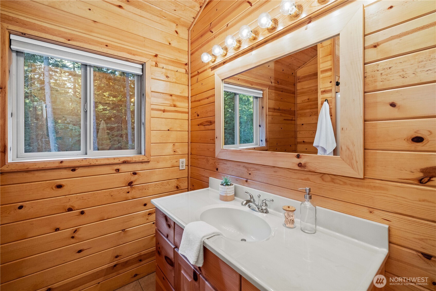 170 Evergreen Way Easton WA 98925