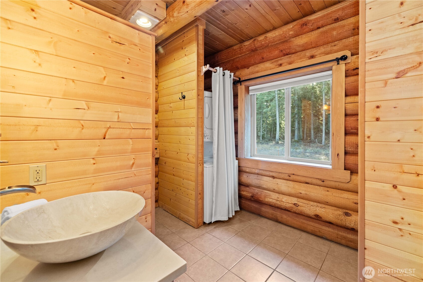 170 Evergreen Way Easton WA 98925