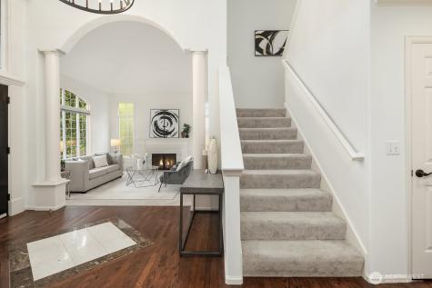 27182 SE 27th Street Sammamish WA 98075