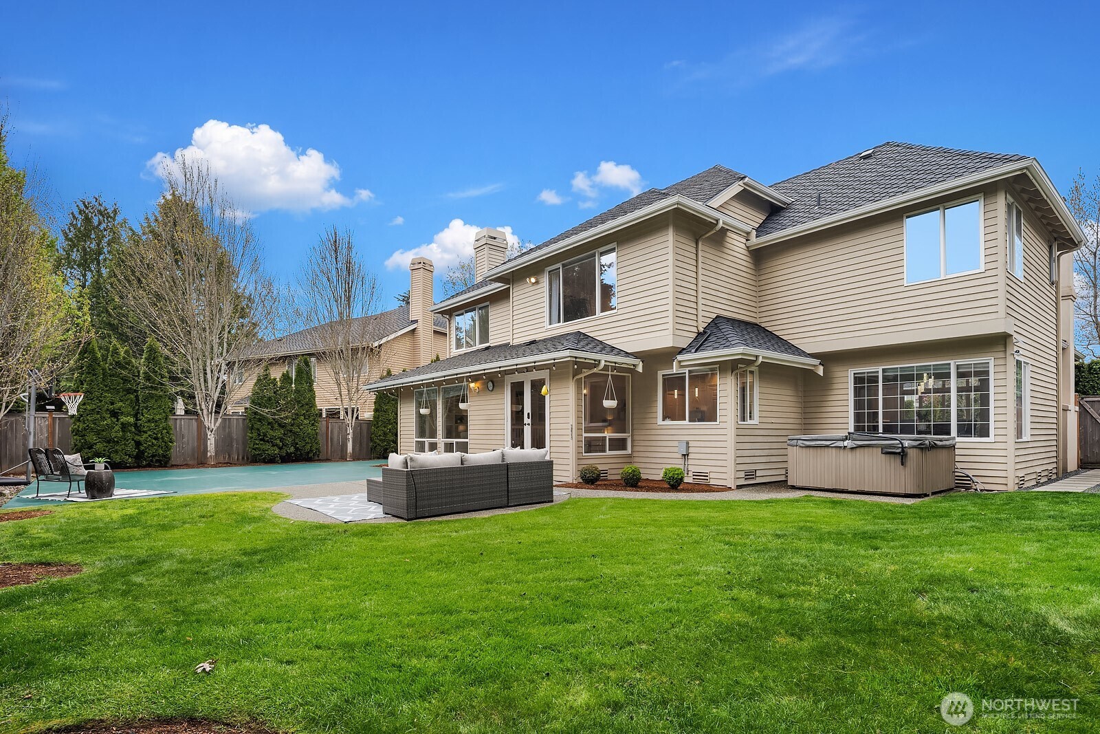 27182 SE 27th Street Sammamish WA 98075