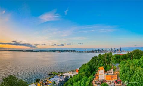 1017 California Lane SW Seattle WA 98116