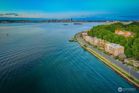1017 California Lane SW Seattle WA 98116