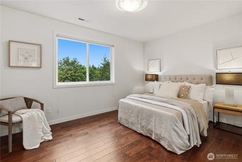 11262 SE 34th Street Bellevue WA 98004