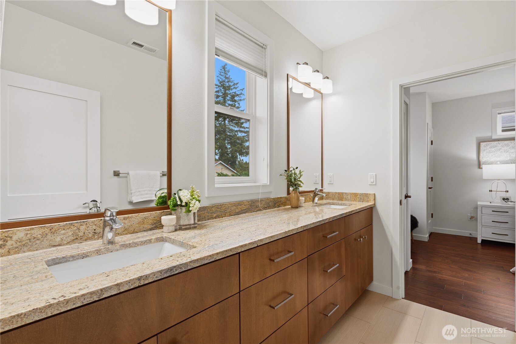 11262 SE 34th Street Bellevue WA 98004