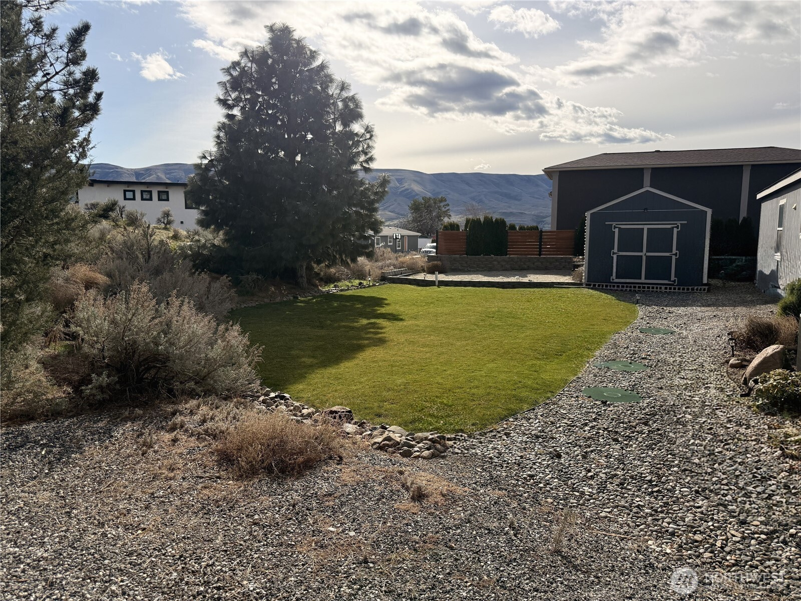 401 Peachtree Place SW Mattawa WA 99349