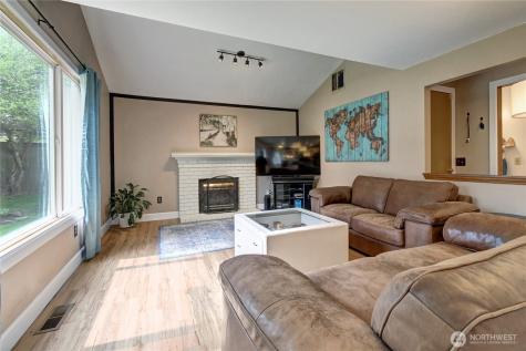 11404 30th Street NE Lake Stevens WA 98258