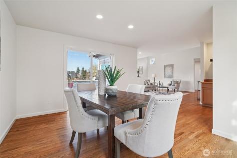 1017 N 31st Street Renton WA 98056