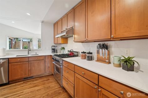 1017 N 31st Street Renton WA 98056